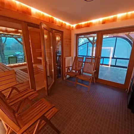 Csomopont Csaladi Vendeghaz Appartement