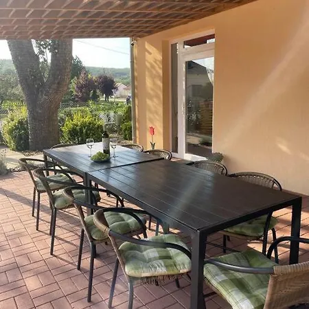 Appartement Csomopont Csaladi Vendeghaz *