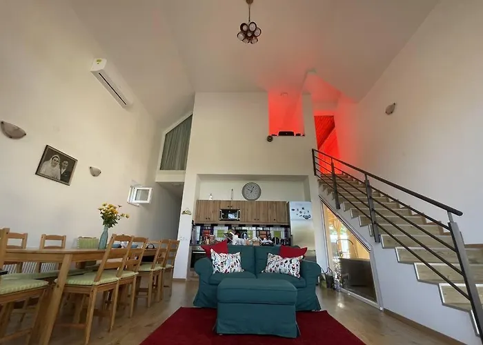 Csomopont Csaladi Vendeghaz Διαμέρισμα