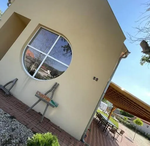 Csomopont Csaladi Vendeghaz Διαμέρισμα *