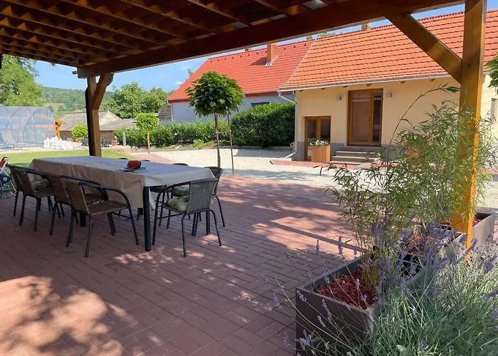 Daire Csomopont Csaladi Vendeghaz *