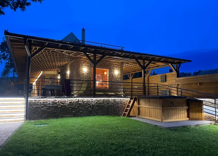 Csomopont Csaladi Vendeghaz